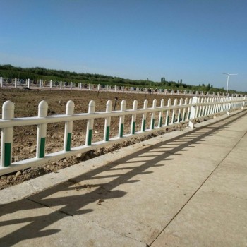 供应公园护栏-2021喀什聚鑫护栏厂,喀什护栏厂